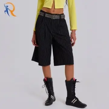 شورت جالوت مقلم باللون الأسود مقاس فضفاض 1