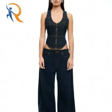 A NEW DENIM STAPLE Zip front closure 1