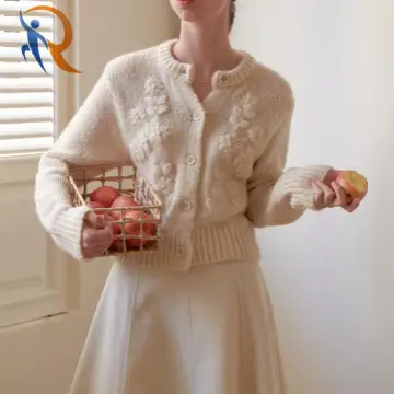 Round neck knit cardigan 1