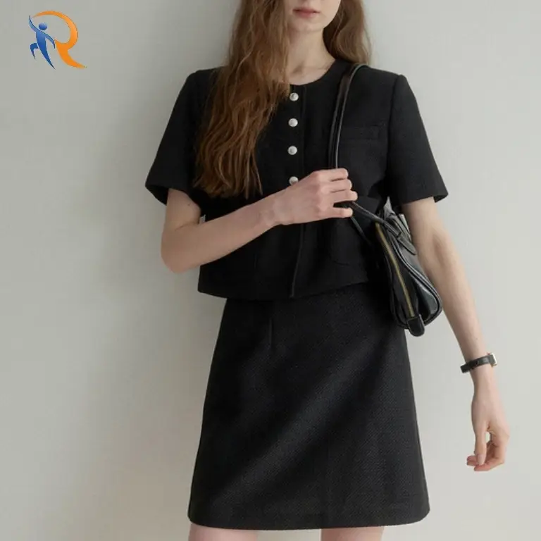 سترة محصول تويد مستديرة 1