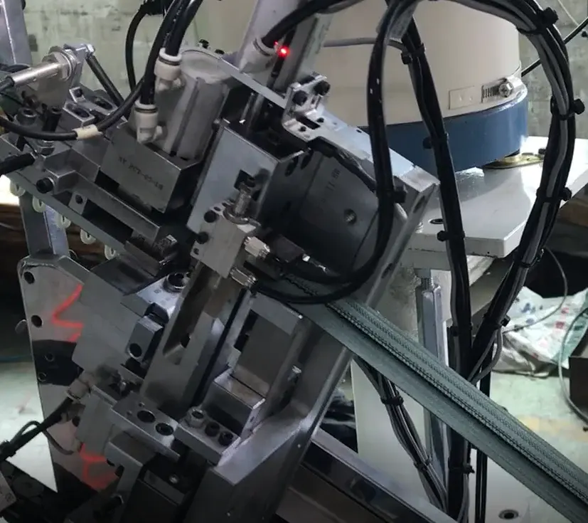Metal Zipper Making Machine 0.8 Wholesale - ZYN Machine 2