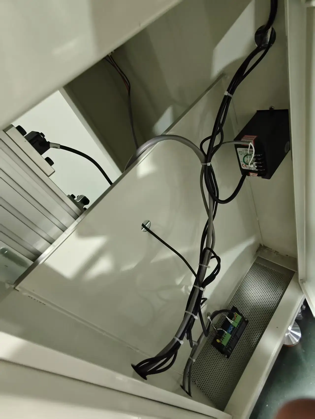 Factory Direct Nylon Zipper Making Machine 8