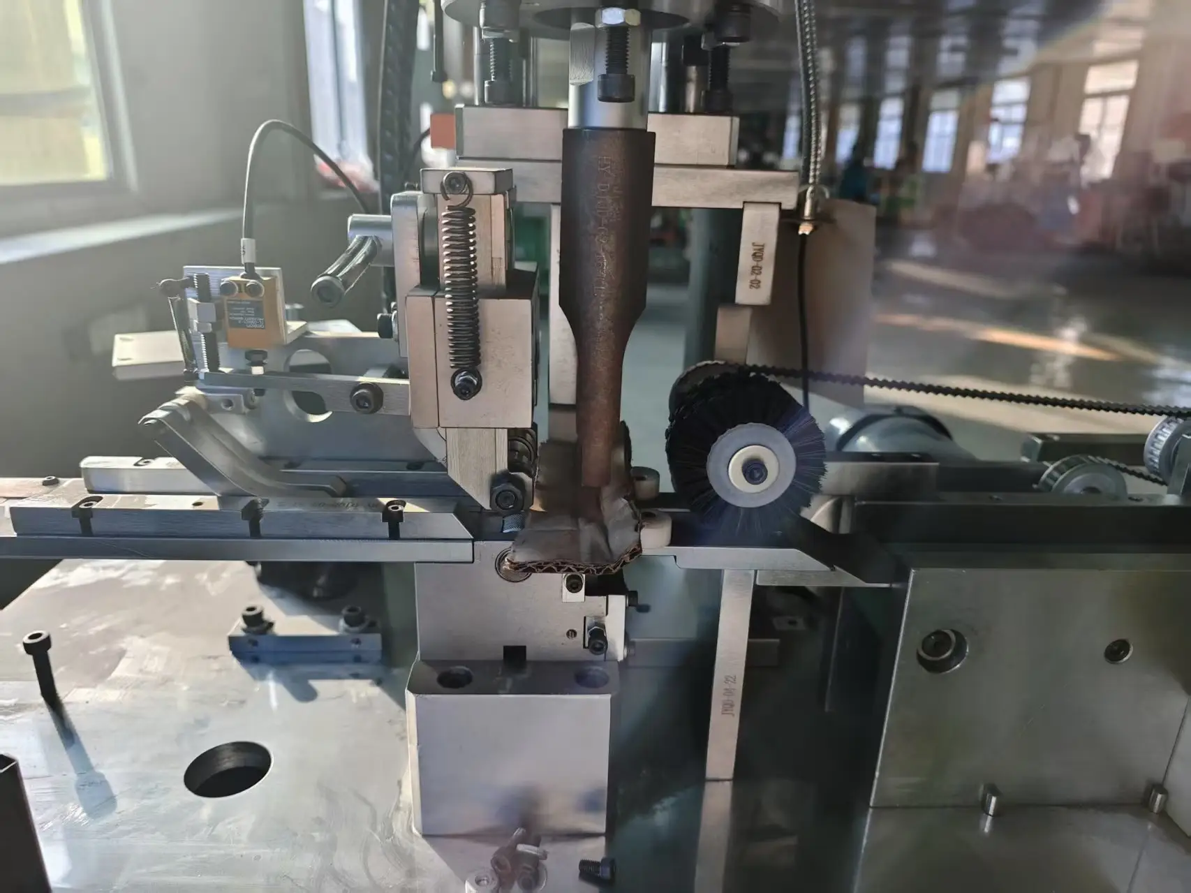 Zipper Making Machine 0.75 KW Newwith Custom Services 7