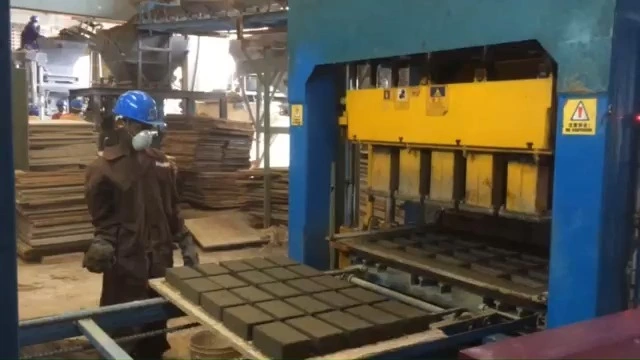 Yixin Machinery Новый продукт Гидравлическая машина для производства стеновых блоков QT9-15 1