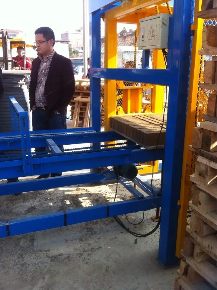 Concrete Block Machine Supplier - - YIXIN 4