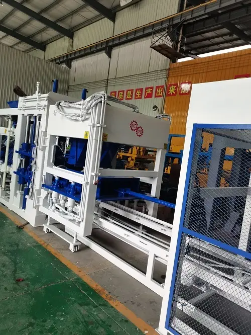 Hydraulic Cement Block Making Machine by YIXIN-1 5