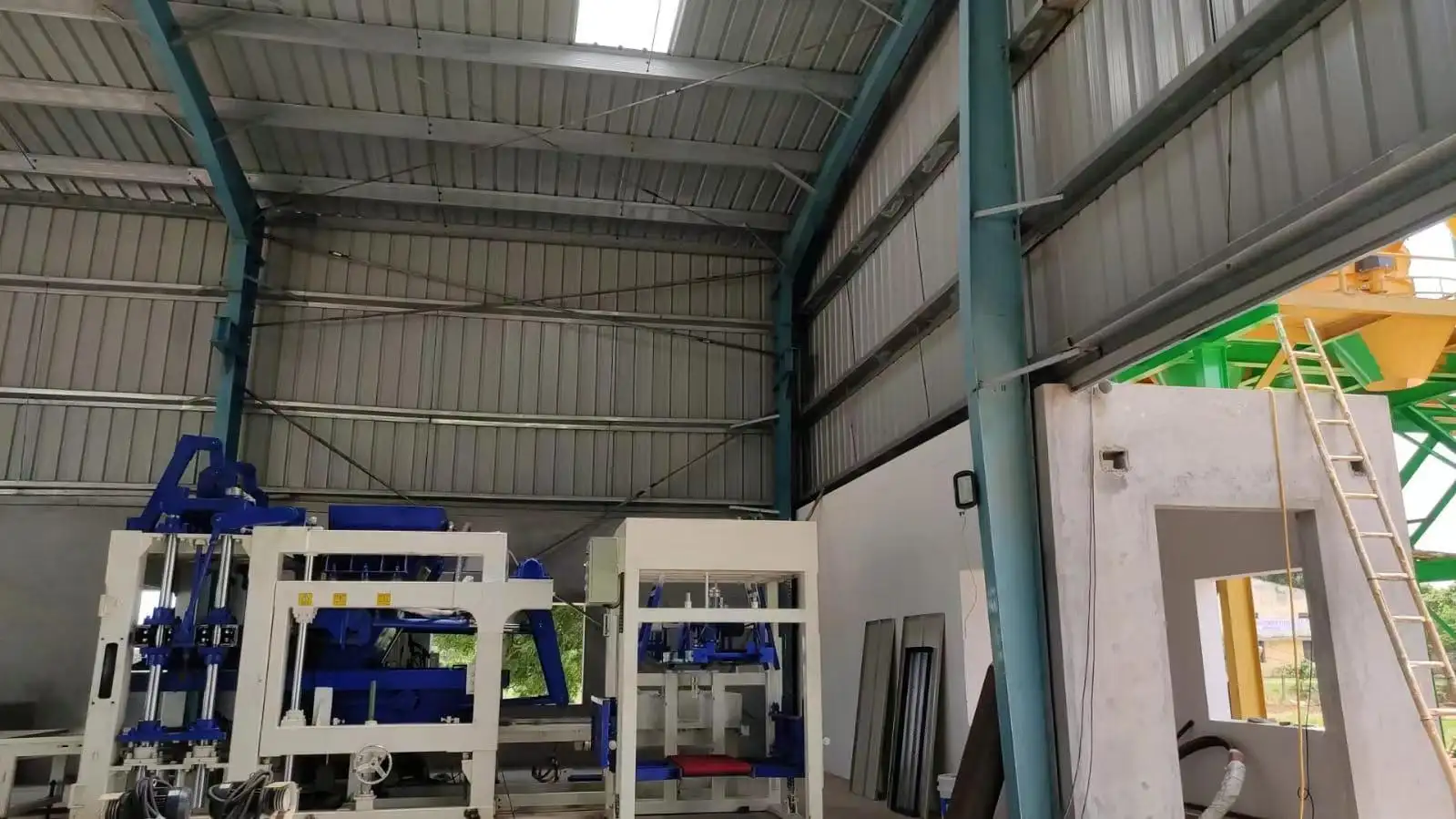 Hollow Block Machine Price by YIXIN 4