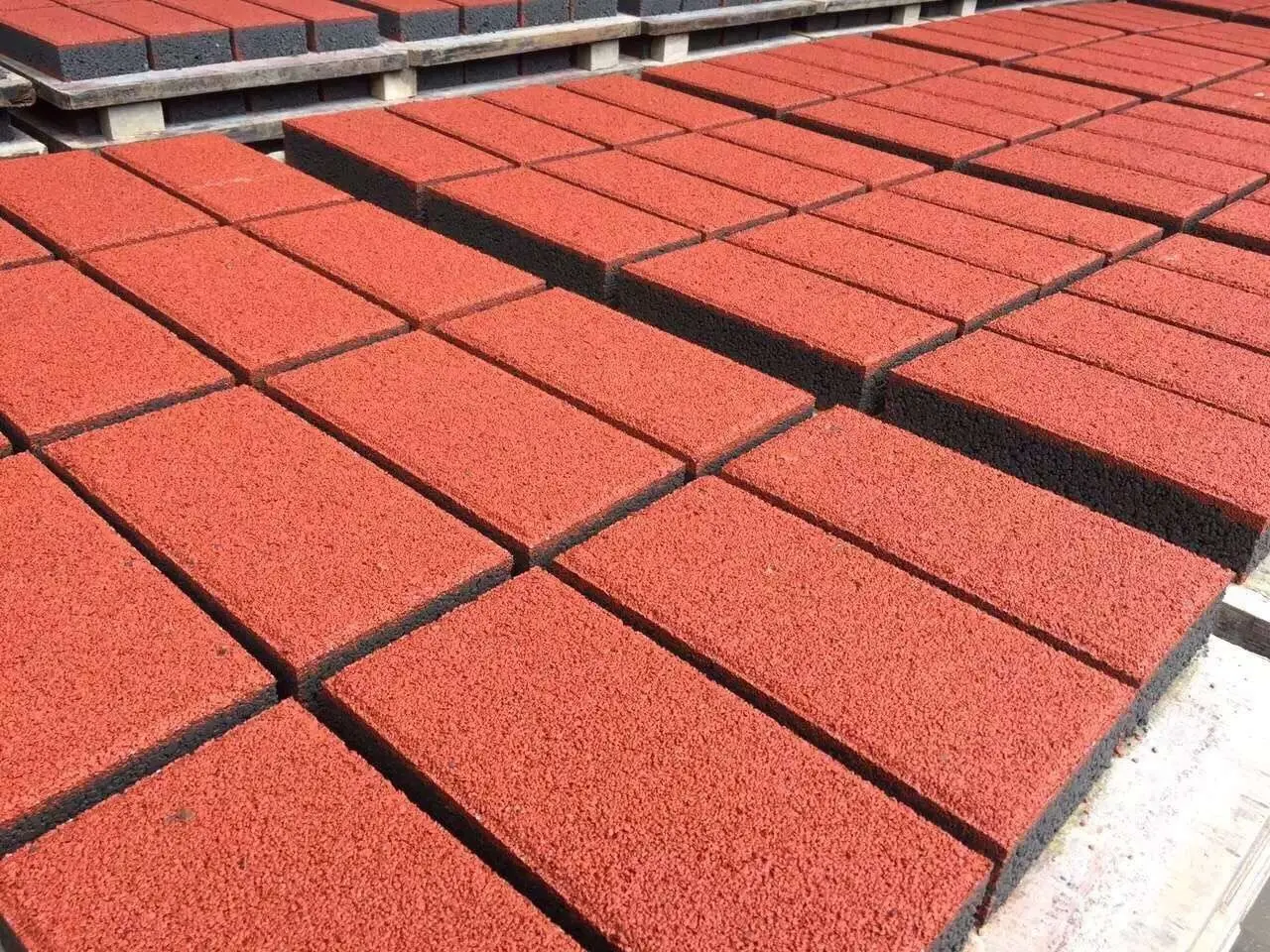 Automatic Interlocking Tiles Making Machine - - YIXIN 3