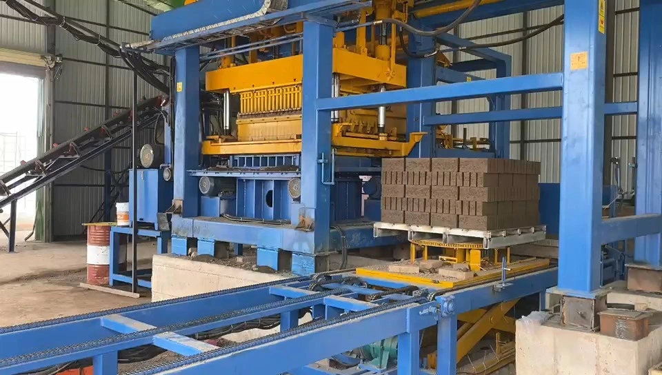 Machine de fabrication de blocs de pavés ondulés à palette gratuite, populaire en gros, YXMT12-25 1
