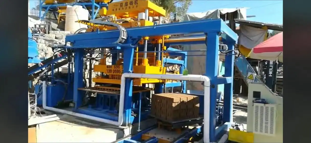Automatic Interlocking Tiles Making Machine by YIXIN 5