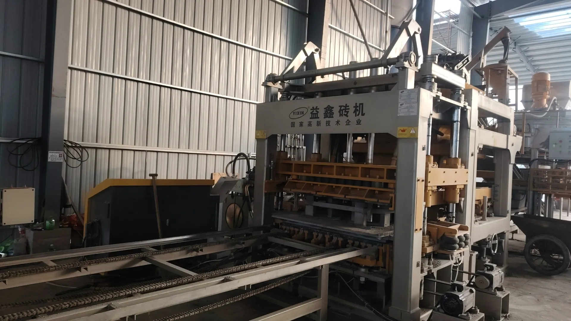 Cement Interlock Machine Price by YIXIN 5