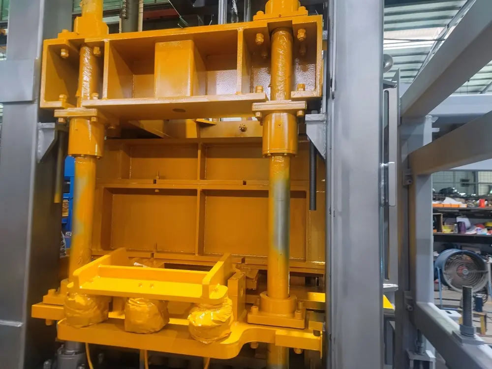 Interlocking Paver Block Machine by YIXIN 5