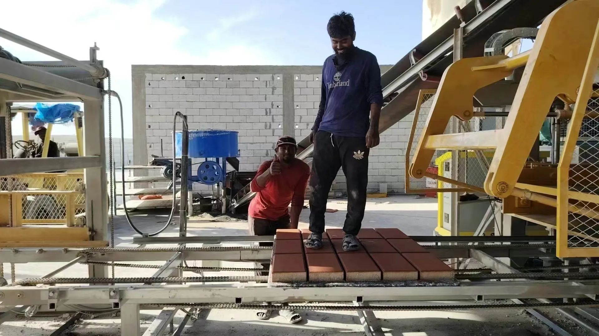 Interlocking Tiles Making Machine Price - - YIXIN 6