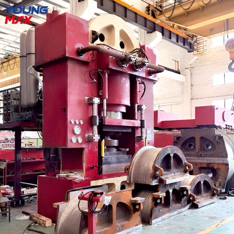 Máquina de prensa hidráulica pesada de utensilios de cocina de hierro fundido de 2000 toneladas 4
