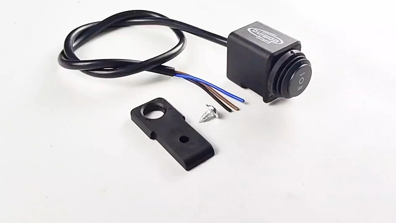 Interruptor de control de luces de 3 vías UMEDO para motocicleta, bicicleta eléctrica, faro delantero, luz antiniebla, intermitente, foco, Flameout Modificado 1