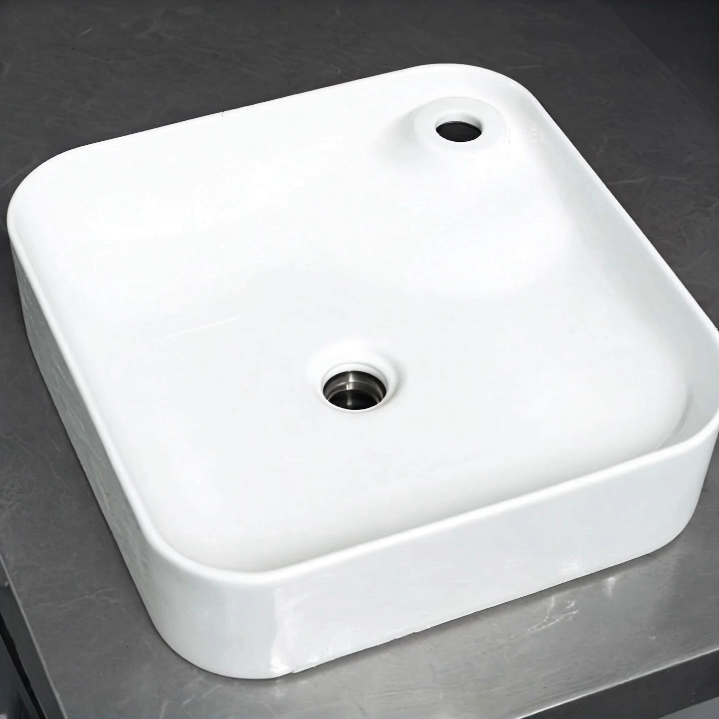 Above counter basin ceramic art sink with a simple appearance 1