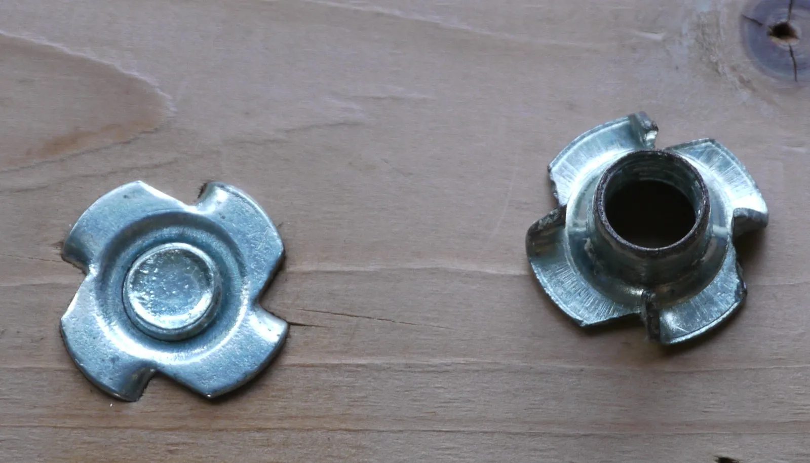 Quincaillerie de meubles raccord canapé chaise acier noir quatre griffes écrou meubles écrous 7