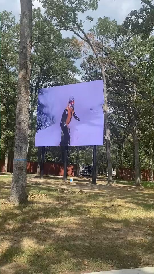 Pannello LED per cartelloni pubblicitari popolari con doppi lati Segnaletica digitale e display pubblicitari Schermo a led per esterni 1