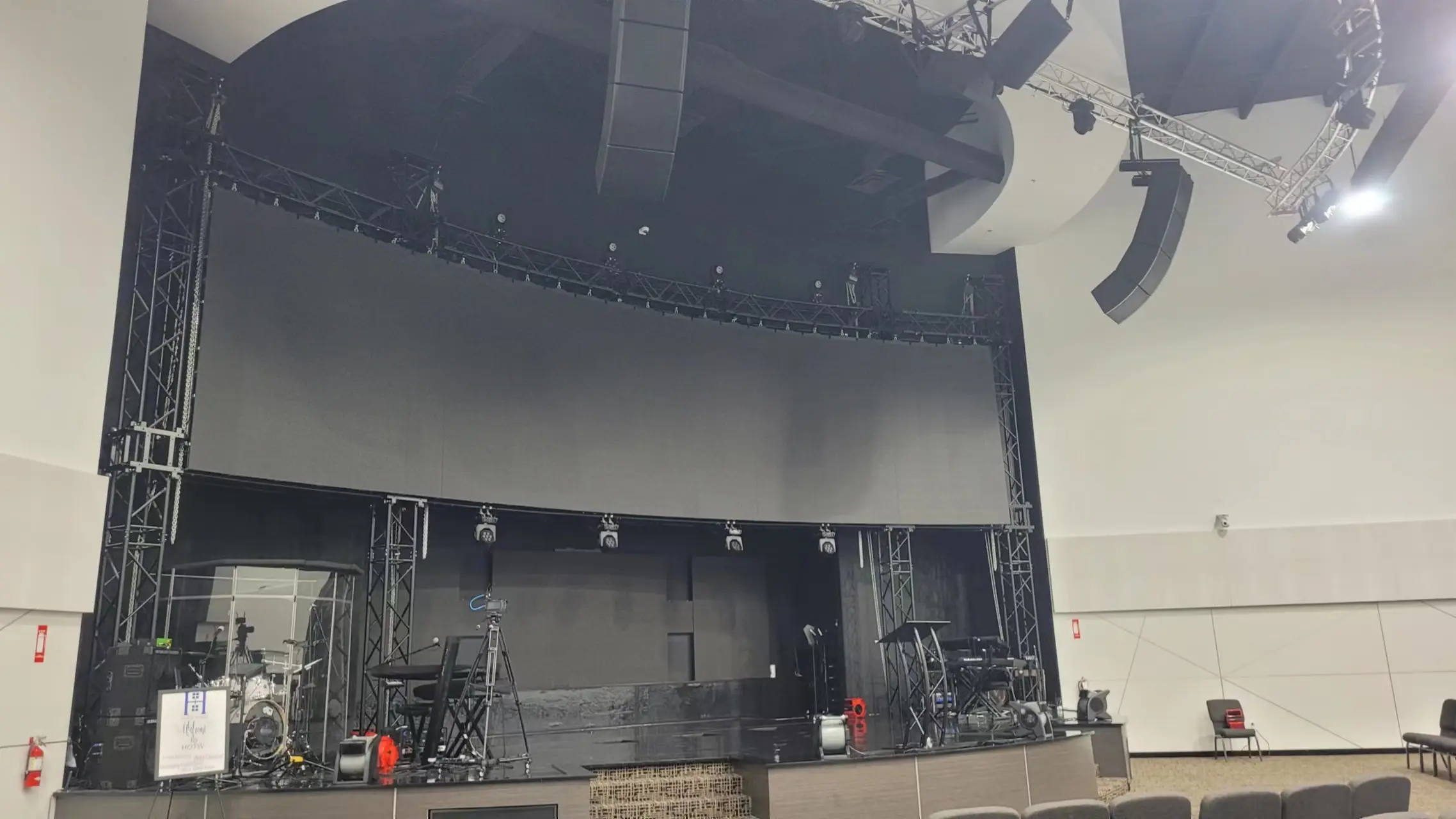 Hot Led Screen Supplier CE ETL FCC ROHS BSCI Lecede Brand 4
