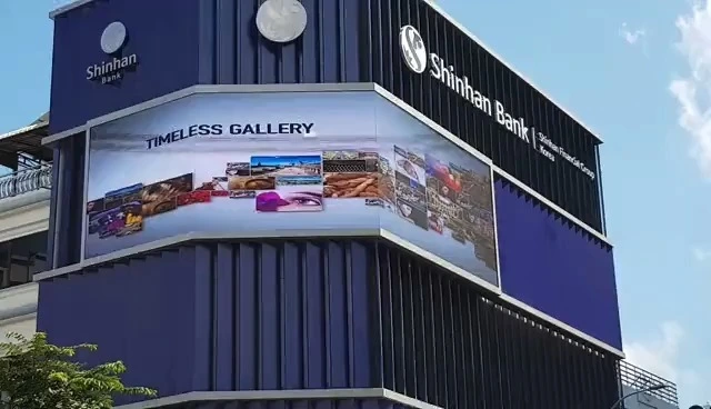 Outdoor Advertising Led Display Screen For Building Wall Mounted 1