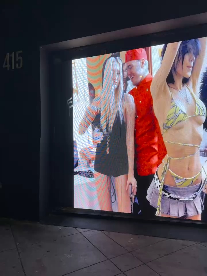 behind the glass advertising led video wall screen