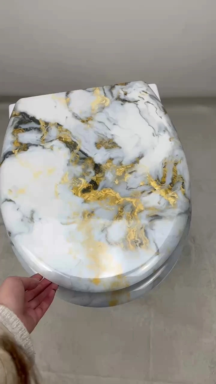 Asiento de inodoro Fanmitrk Duroplast con estampado de mármol dorado y cierre suave 1