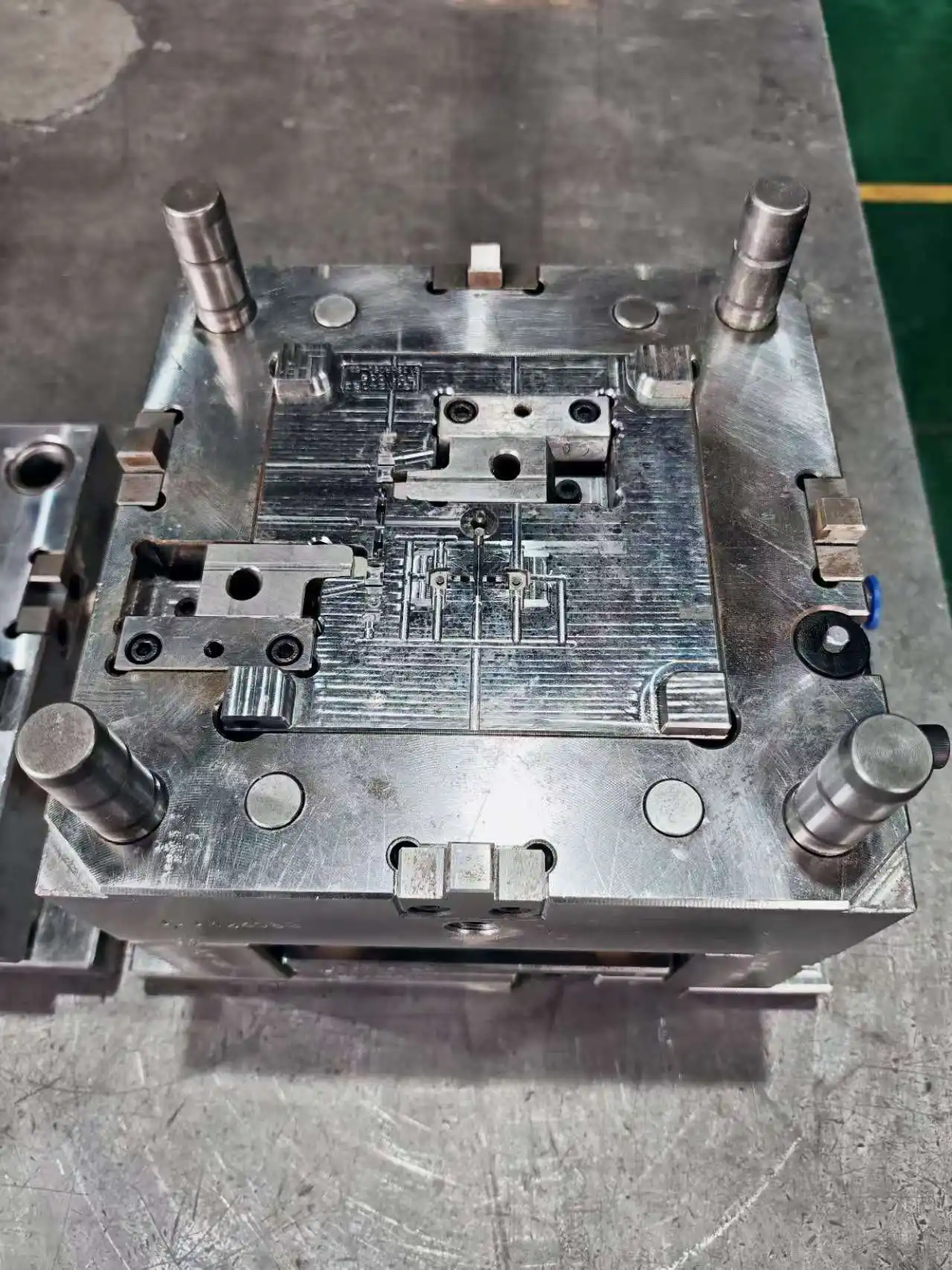 Plastic Injection Molding Application From China 4