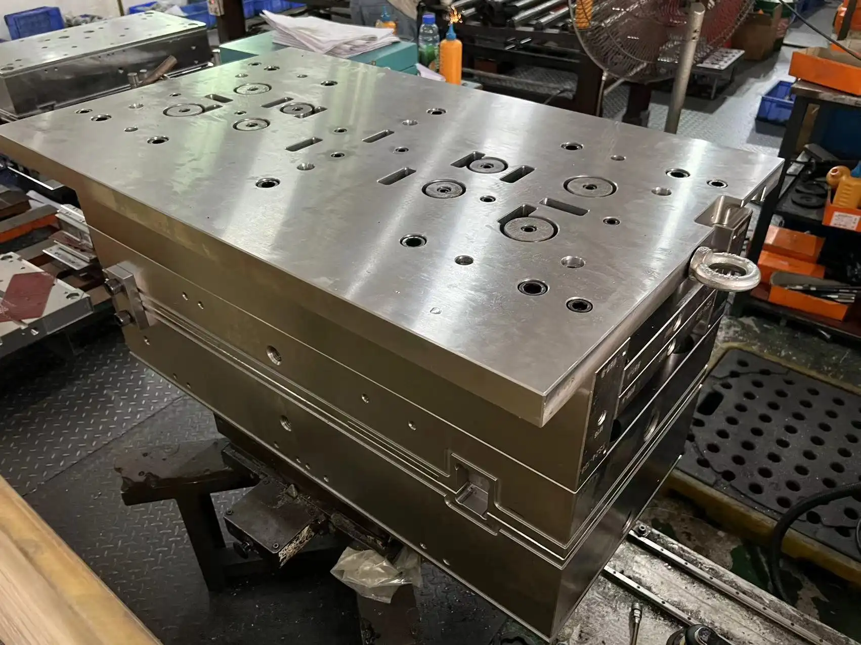 Khuôn mẫu chính xác S45C xuất khẩu sang Hàn Quốc 1