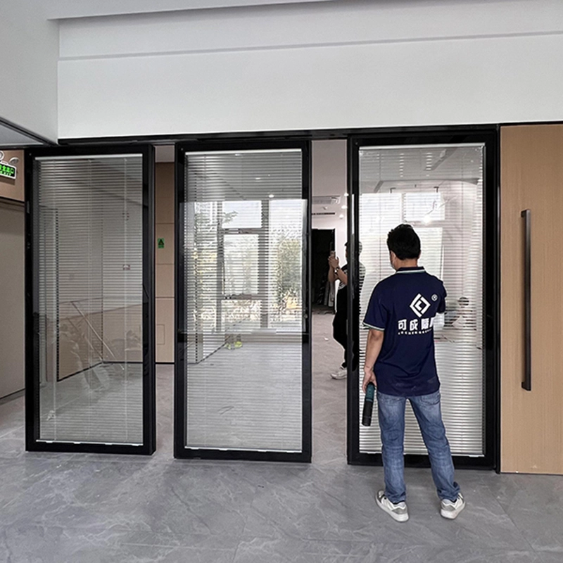 إطار زجاجي منزلق مع باب منزلق 1