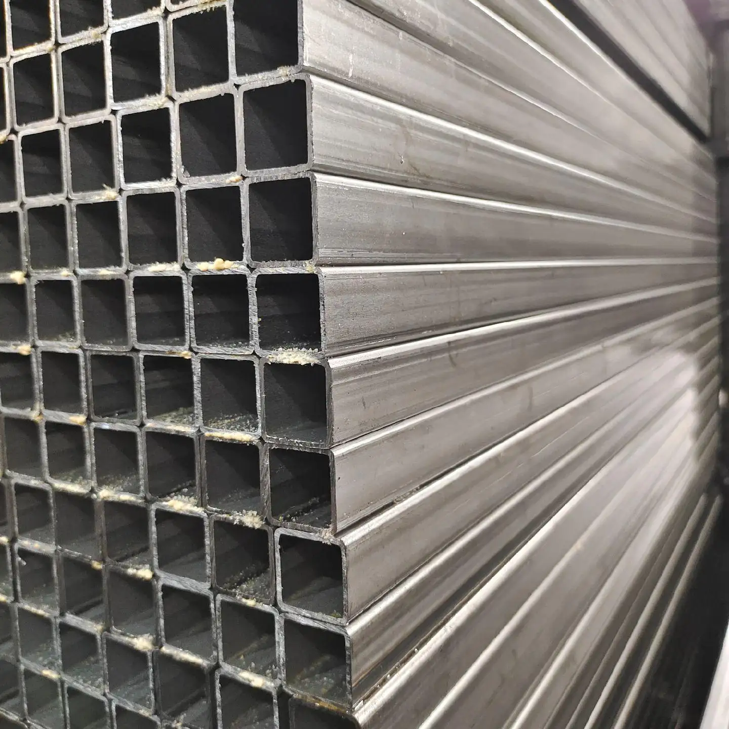 Black Square Tubing 15-20days - - HengHui Steel 5