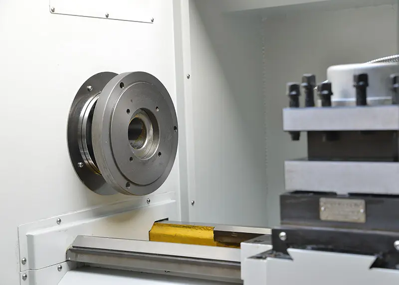 Heavy Duty Lathe Machine Price 630mm by SOUTH Lathe 3