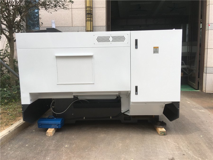800mm swing over bed CNC lathe –2000mm machining length-Manual Lathe Machine, Economic CNC Lathe Machine,  Heavy Duty Flat Bed CNC Lathe Machining Center