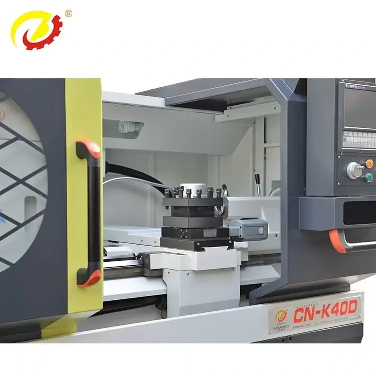 مخرطة CNC ذات تأرجح 400 مم - طول المعالجة 1000 مم 1