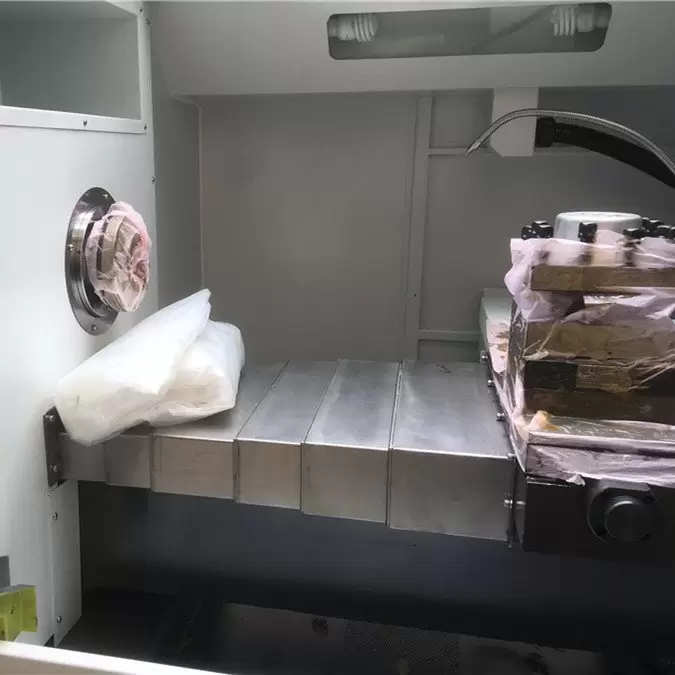 560mm swing over bed CNC lathe –1000mm machining length 1