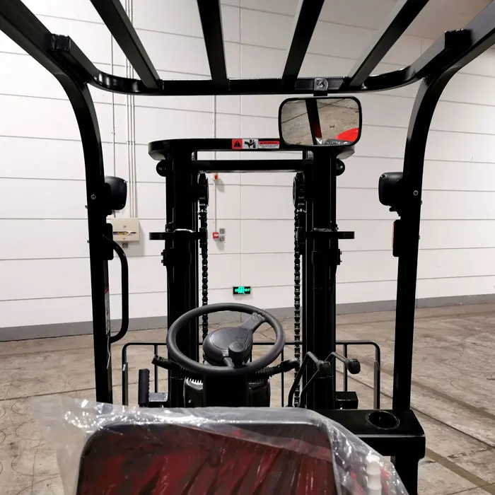 2.5 Ton Hydraulic Diesel Forklift Lifting Height 4800mm With Xinchai Engine 6