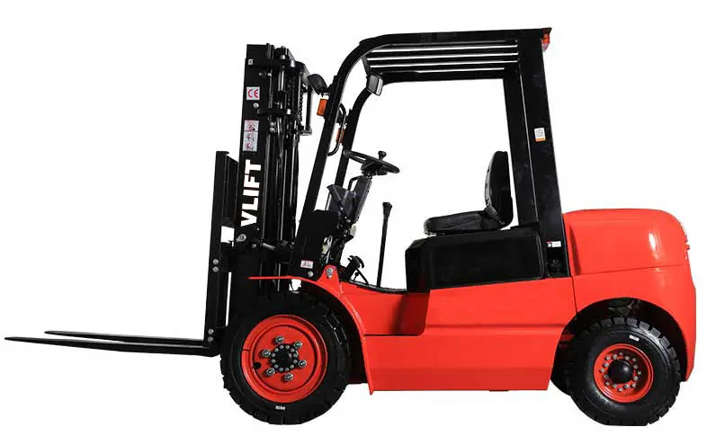 2.5 Ton Hydraulic Diesel Forklift Lifting Height 4800mm With Xinchai Engine 2