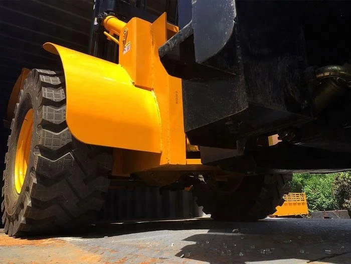 4 Ton Rough Terrain Forklift With Snow Shovel 7