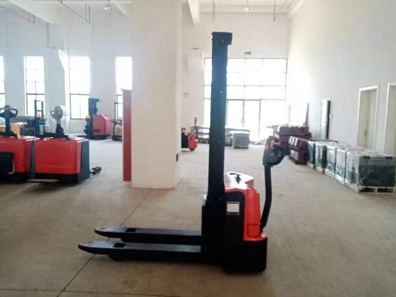 VLIFT 1.2 ton electric stacker lifting height 1520MM（VS12-12) Electric Pallet Stacker For Sale 6