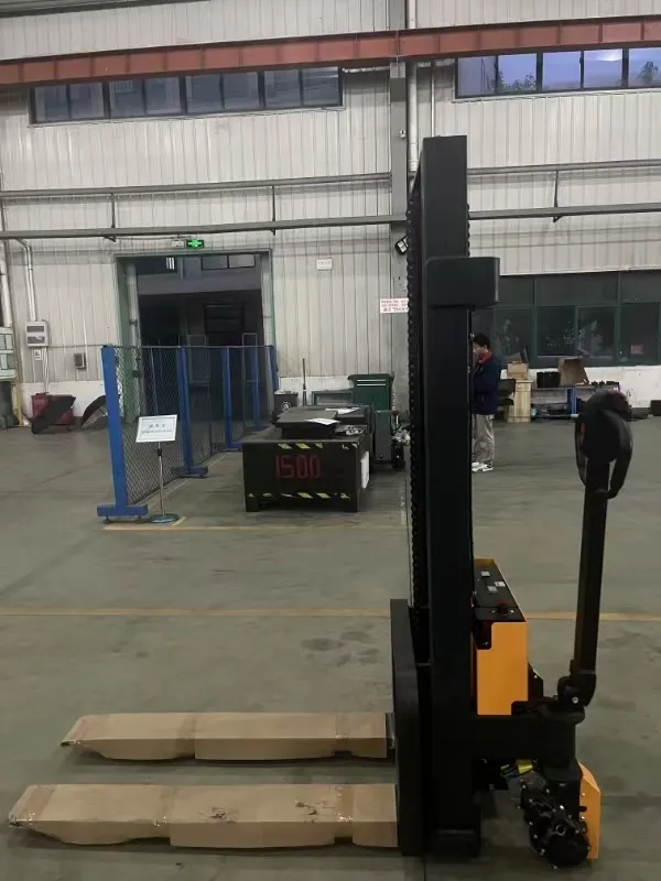 Electric Stacker VLIFT - - VLIFT 6