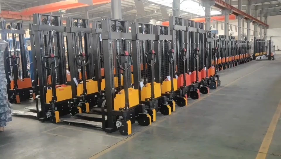 Stoccatore elettrico VLIFT con batteria al litio da 1,5 tonnellate 1