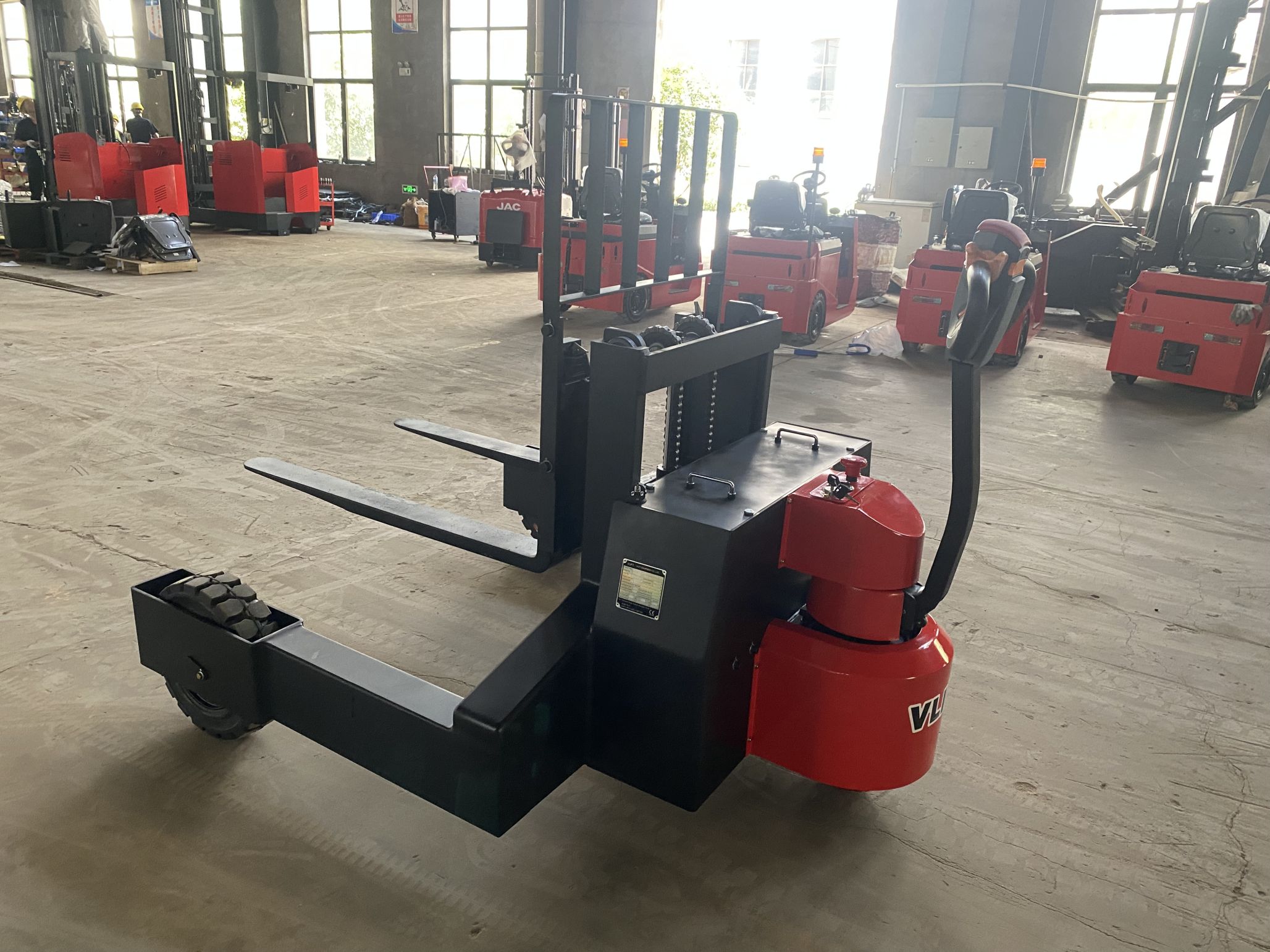 VLIFT 1.5 ton 24V100Ah Battery Electric Pallet Truck 6
