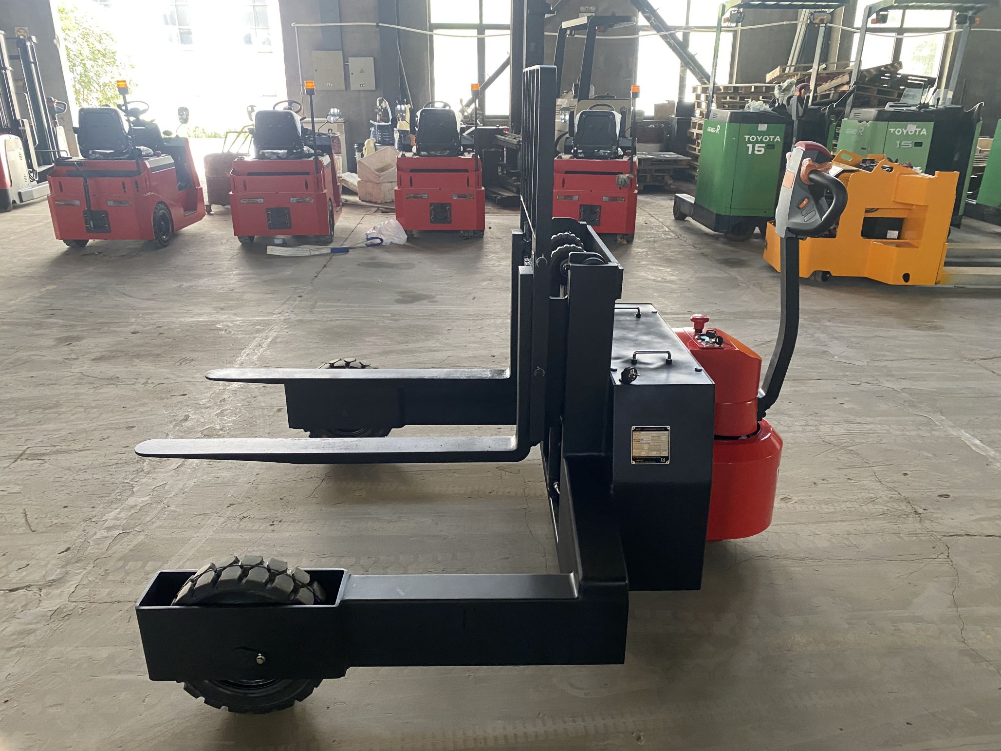 VLIFT 1.5 ton 24V100Ah Battery Electric Pallet Truck 4