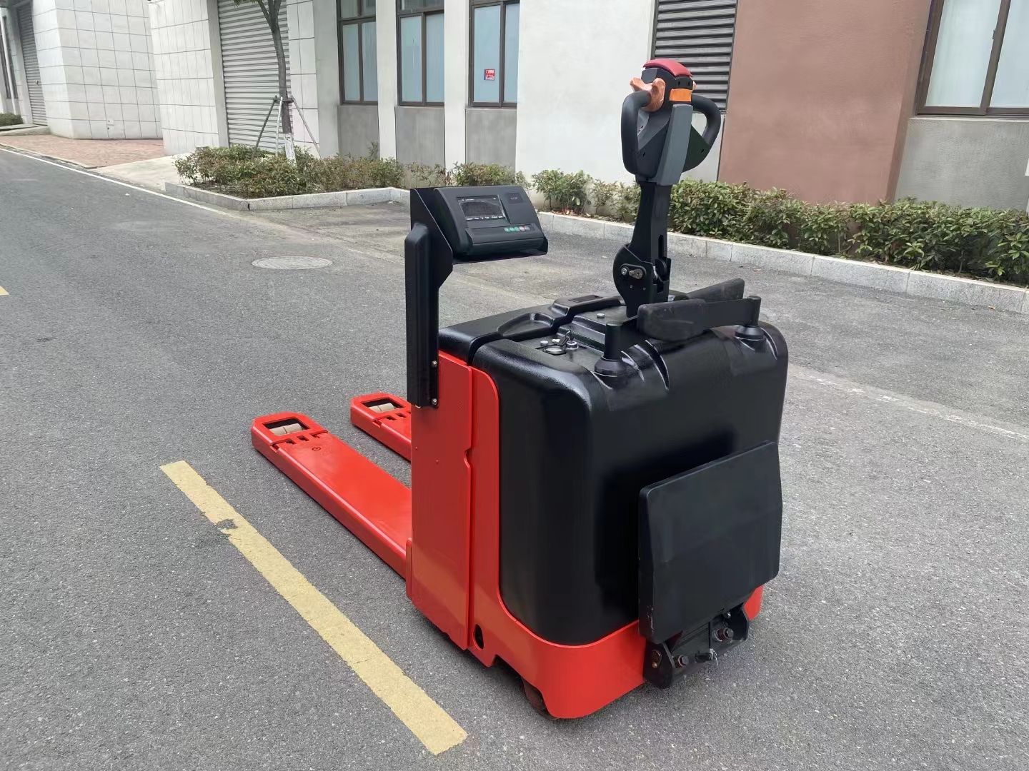 VLIFT 8 ton 24V280Ah battery electric pallet truck 2