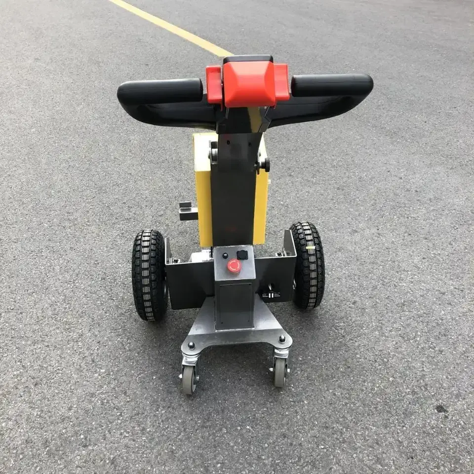 Tow Tractor Electric 24V 2A by VLIFT 4