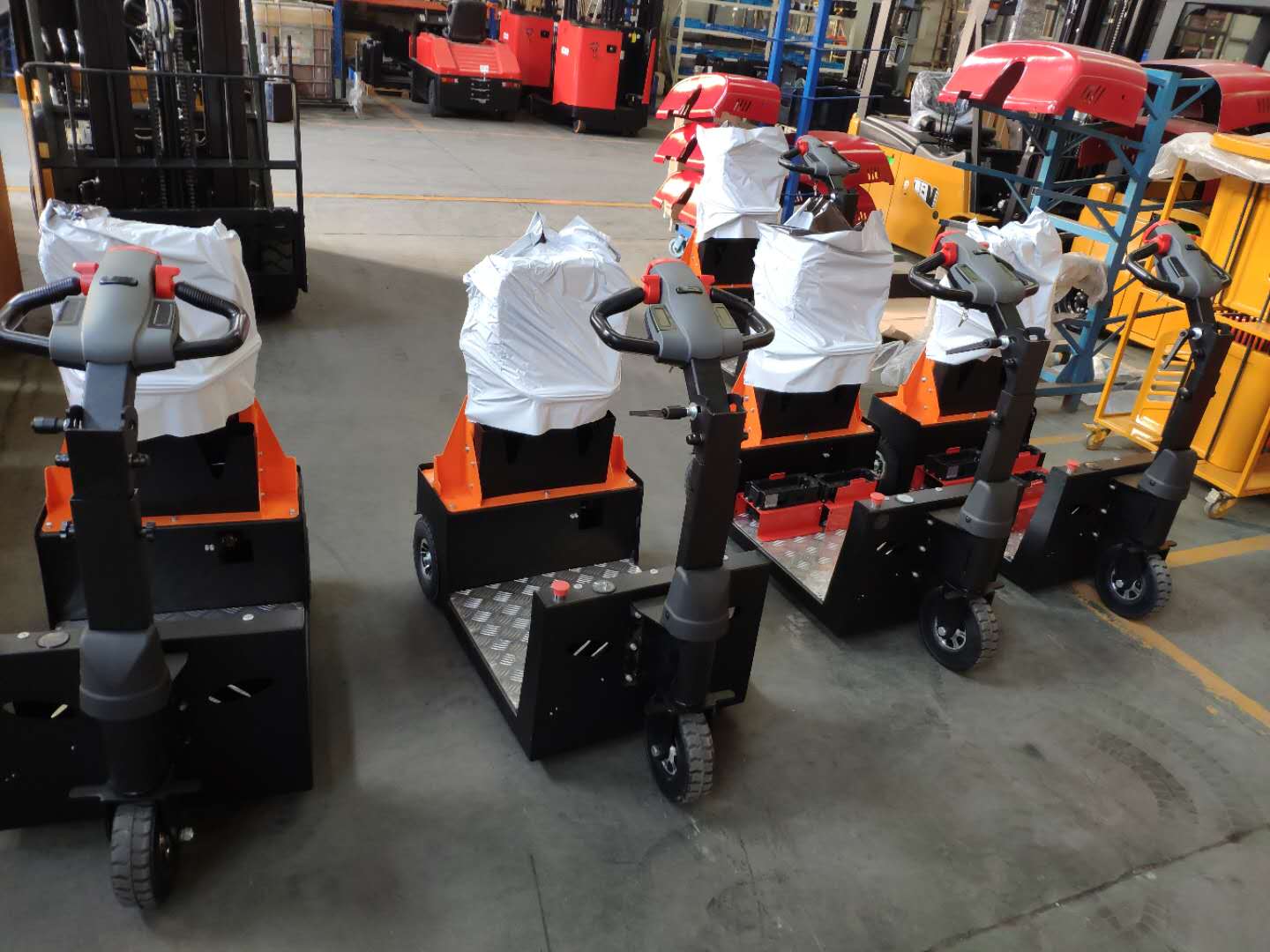 Automated Tow Tractor VLIFT by VLIFT 6