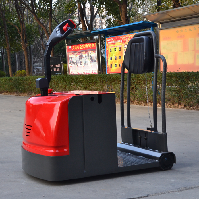 Warehouse Tow Tractor VTG30 - - VLIFT 3