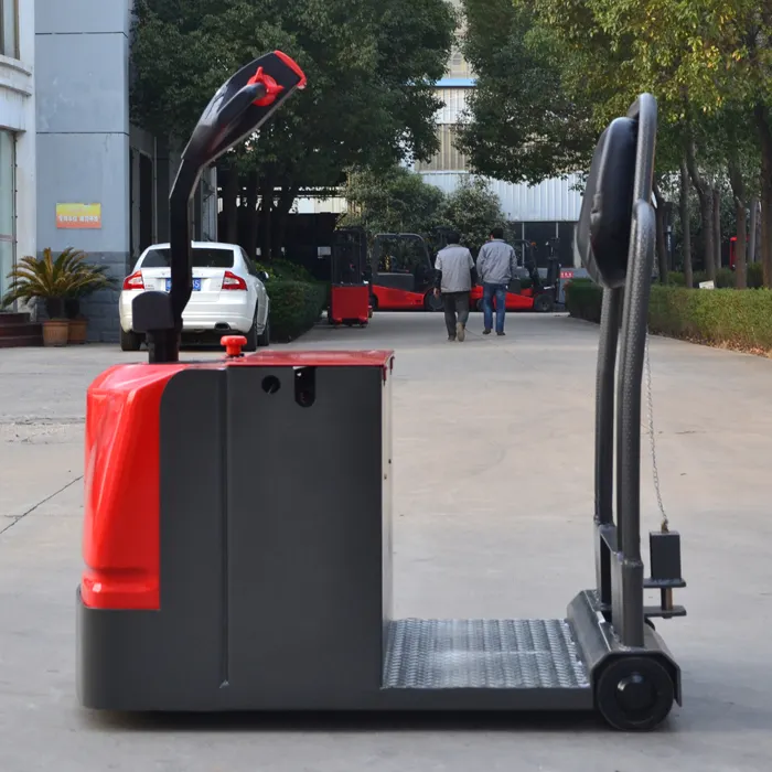 Airport Tow Tractor VLIFT by VLIFT 7