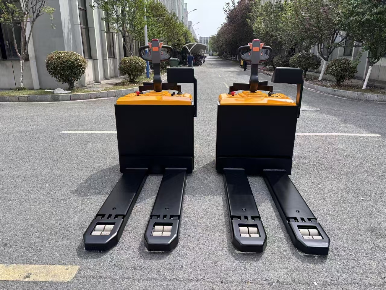 Industrial Electronic Scale Pallet Truck - Weight Measurement and Material Handling Solution 9