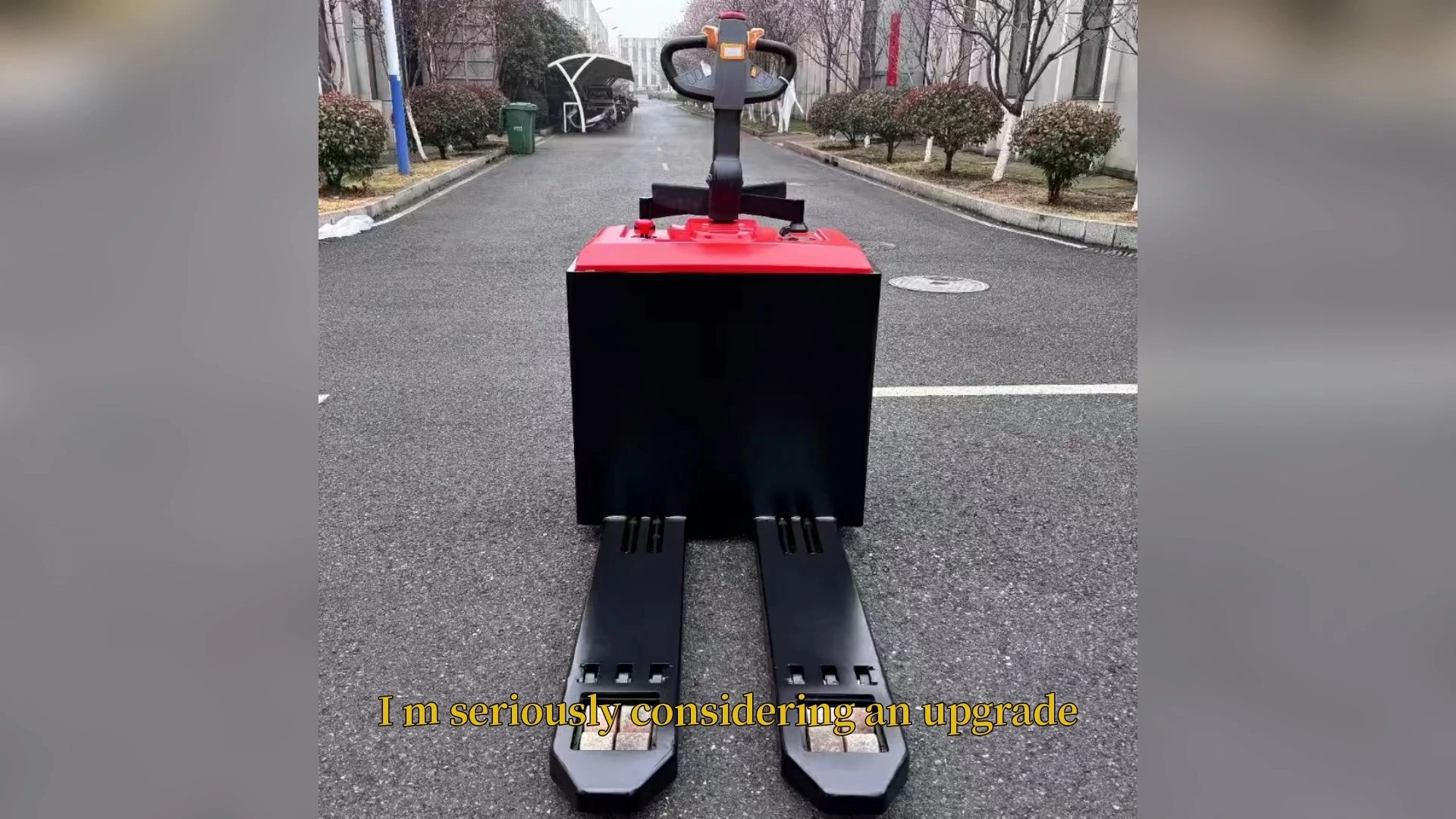 Truck di pallet elettrico da 6 tonnellate - carrello elevatore elettrico pesante 1