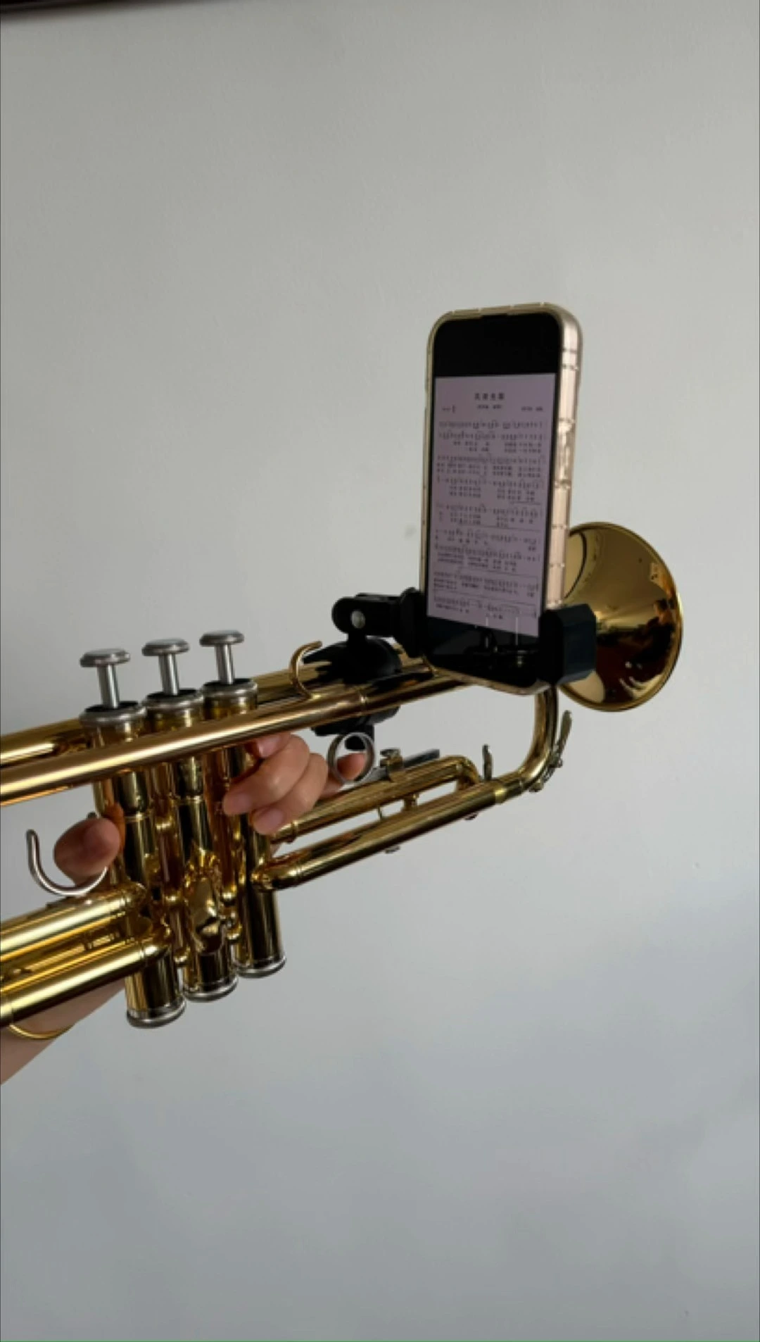 Szsmilin Music Stand Phone Holder Flexible Rotating Clip for Trumpet Trombone Clarinet 1